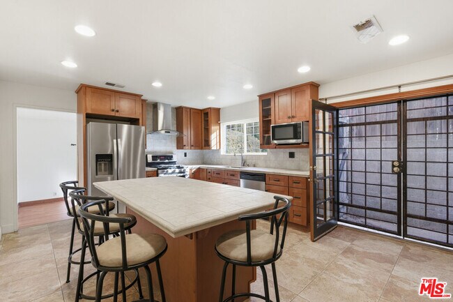 Building Photo - 4345 Canoga Ave