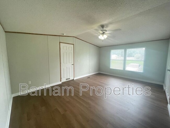 Building Photo - 9753 FM226