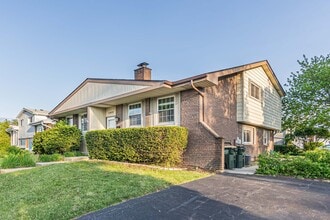 Building Photo - 1403 E Lillian Ave