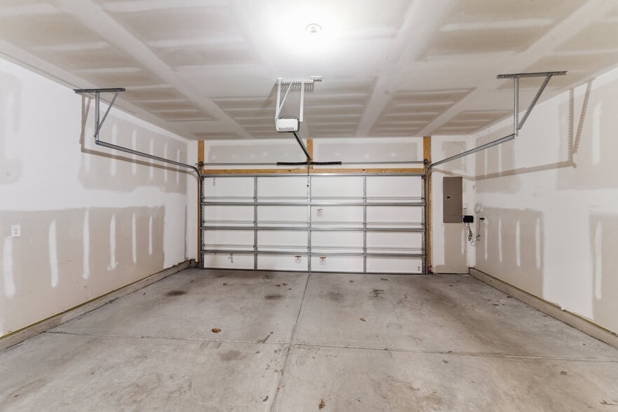 Building Photo - 1324 Galloway Rd