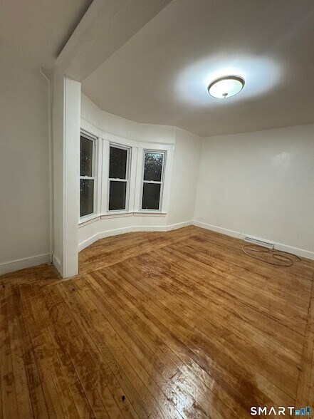 Building Photo - 20 Michael St