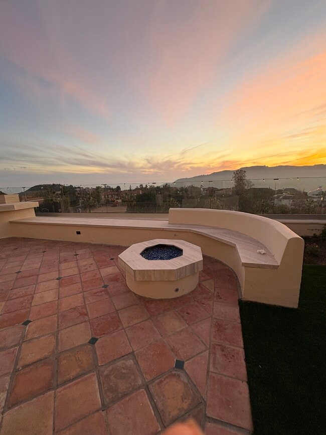 Building Photo - 16656 Cll Arbolada