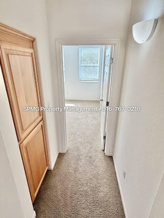 Building Photo - Beautifully Maintained 3 Bed / 2.5 Bath Home in South Natomas — New Appliances & Community Amenit...