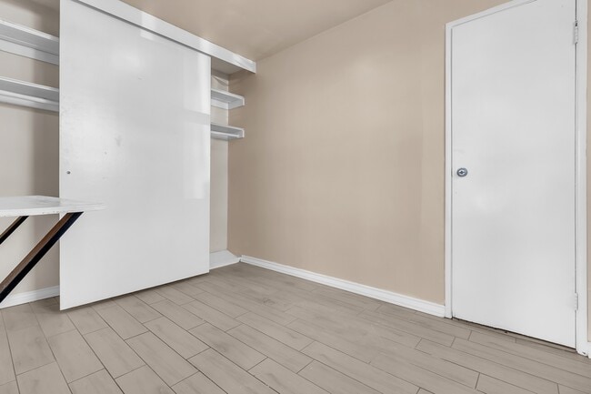 Building Photo - 16865 Bayview Dr