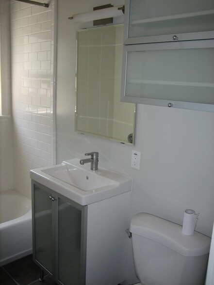 Building Photo - 1818 Santa Ynez St