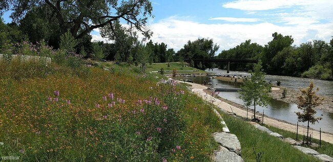 Building Photo - 3 br, 2 bath House - 2227 South Galapago S...