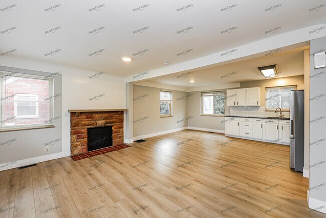 Building Photo - 5306 Fox Rd