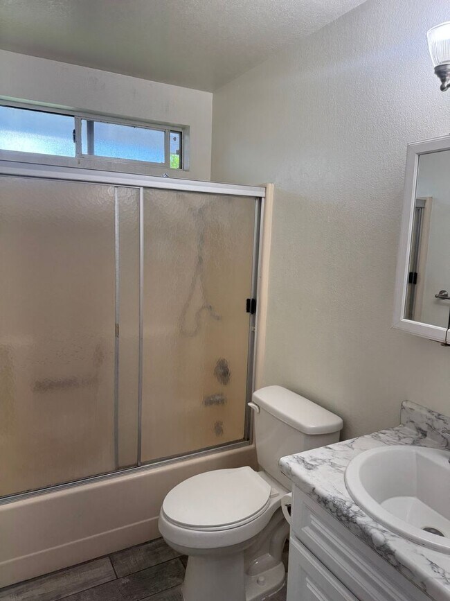 Building Photo - 2556 Sabre Ct