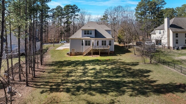 Building Photo - 704 Kenway Loop