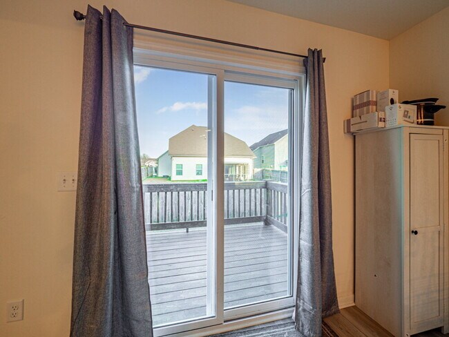 Building Photo - "Spacious Elegance Awaits: 4-Bedroom Haven with Granite Touches in Sumter"