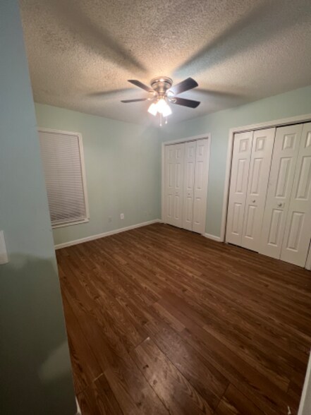 Building Photo - 104 Misty Oak Rd