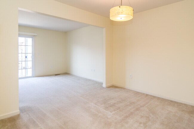 Building Photo - 6225 Brant Ln