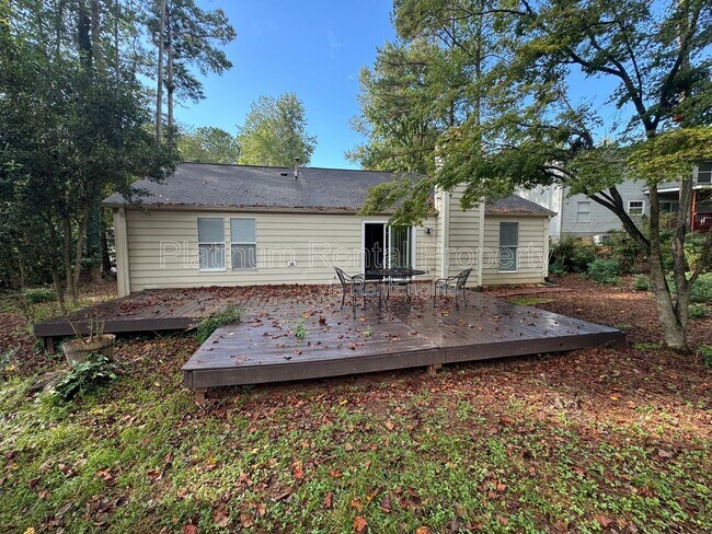 Building Photo - 1295 Taylor Oaks Dr