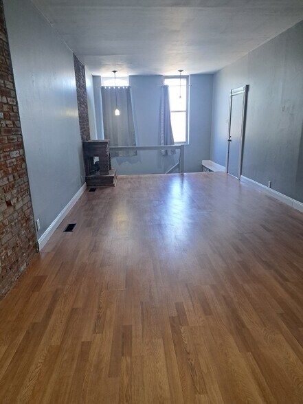 Building Photo - 1821 S 7th St