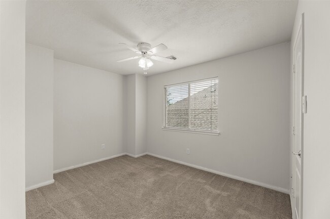 Building Photo - 20211 Black Canyon Dr