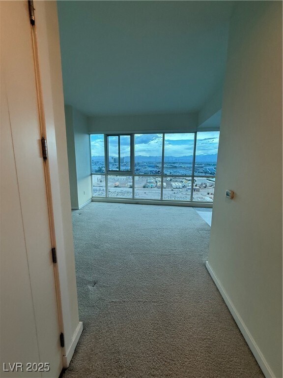 Building Photo - 4575 Dean Martin Dr