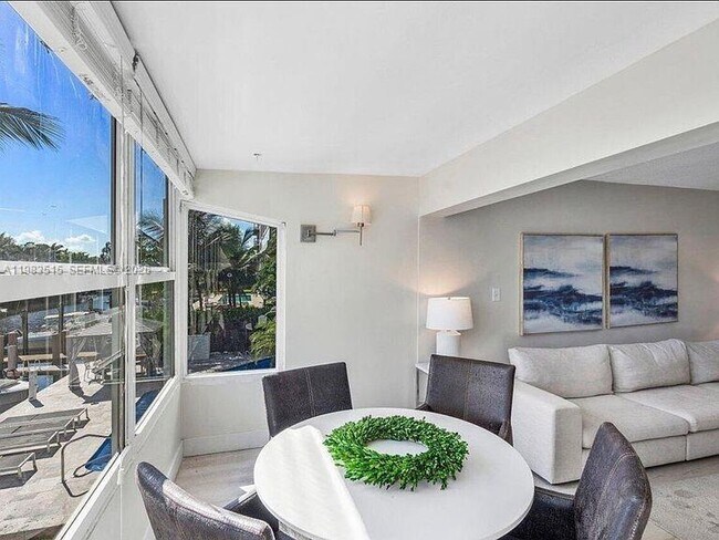 Building Photo - 40 Isle of Venice Dr