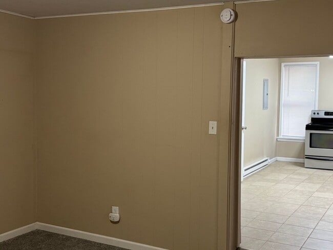 Building Photo - 2102-2104 Messanie St.