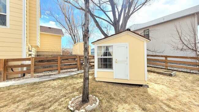Building Photo - 15668 Dawson Creek Dr