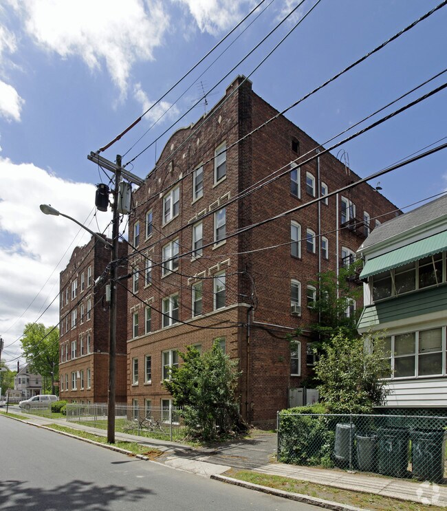 The Garden 161165 Augusta St Irvington NJ 07111 Apartment Finder