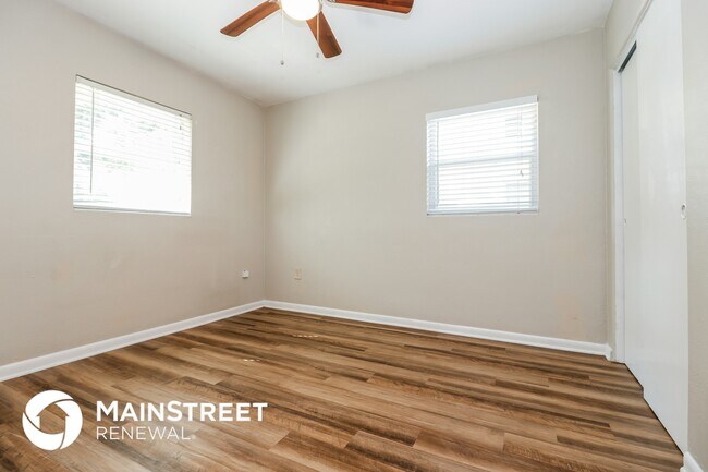 Building Photo - 7149 Wedgewood Dr