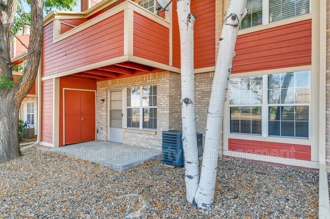 Building Photo - 2666 E Otero Pl