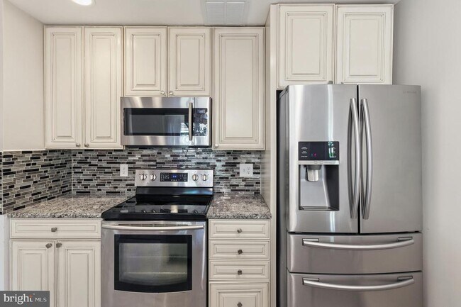 Building Photo - 20 Lea Pond Ct