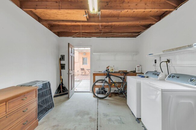 Building Photo - Timeless Historic Santa-Fe Style Home in F...