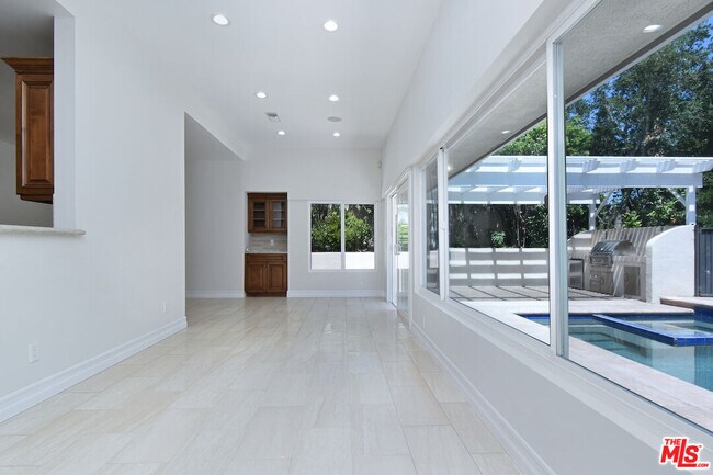 Building Photo - 23637 Park Belmonte