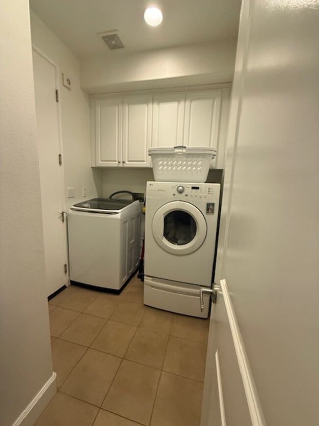 Building Photo - Golf Resort Living- UnfurnishedTrilogy Monarch Dunes Townhome