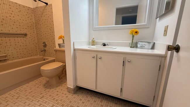 Building Photo - 9419 S Belfort Cir