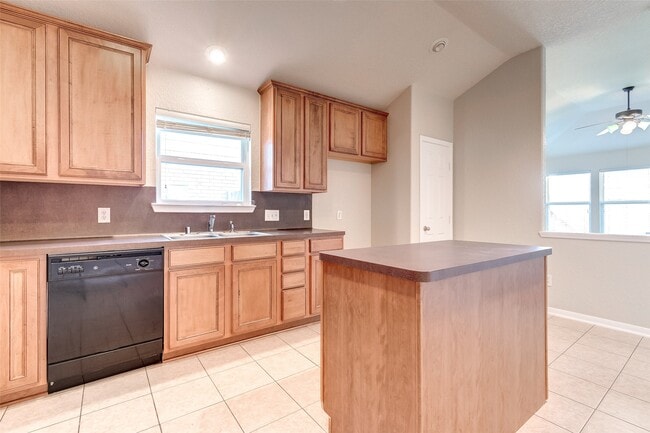 Building Photo - 17910 Carroll Pl Ln