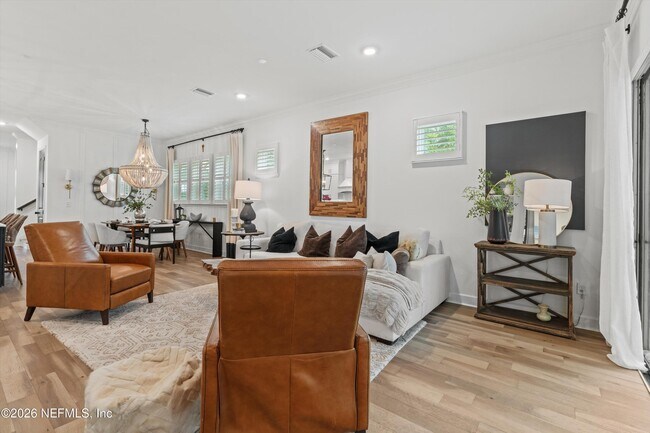 Building Photo - 192 Pk Ctr Ave