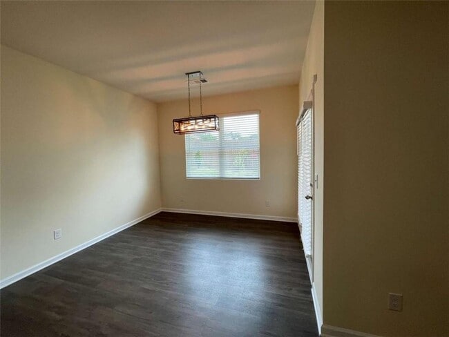 Building Photo - 78 Rapps Ave