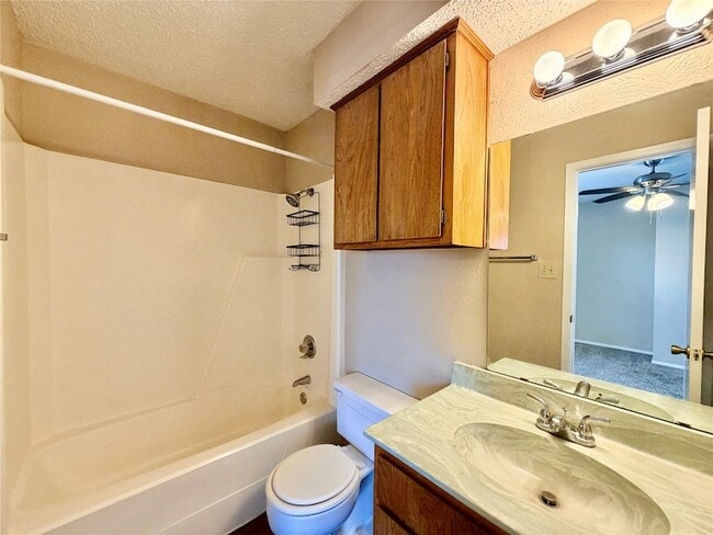 Building Photo - 1251 Dallas Dr