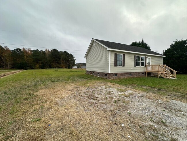 Building Photo - Charming 3BR/2BA Home In Camden