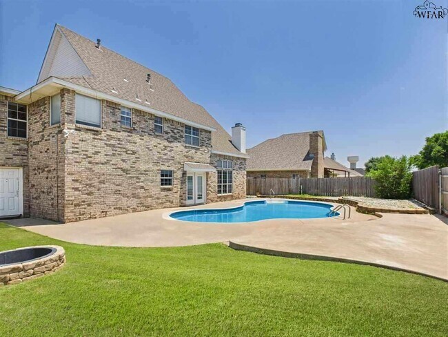 Primary Photo - 3504 Rugby Ln