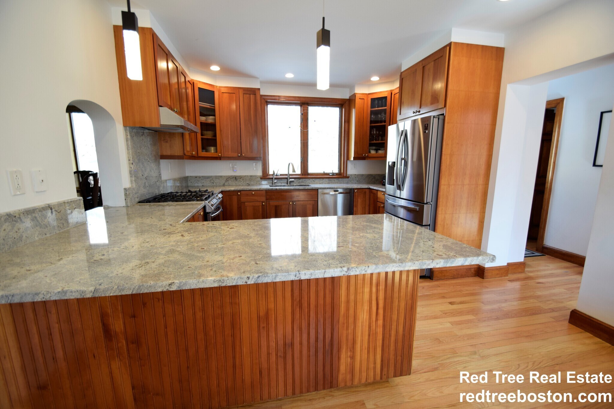 Building Photo - 75 Somerset Rd