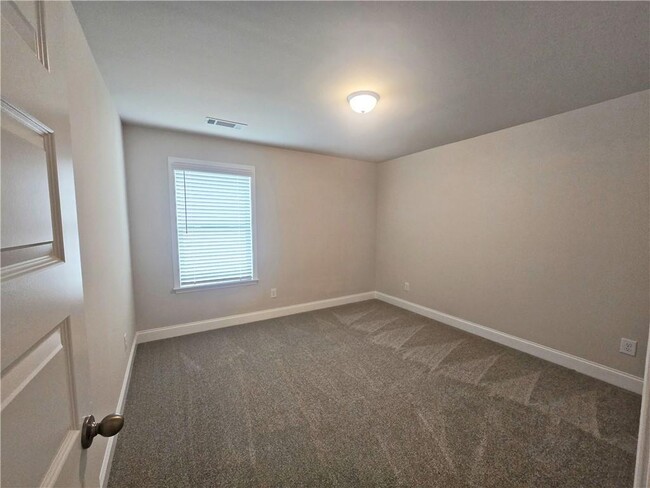 Building Photo - 3676 Lockaby Way