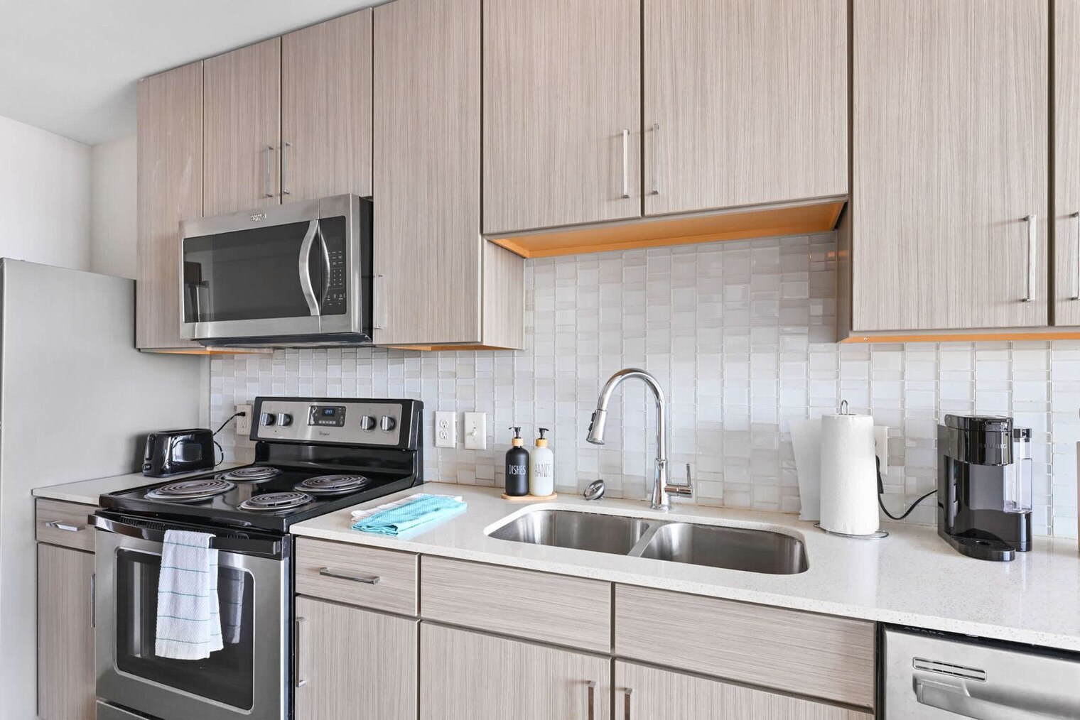 Building Photo - 28 Woolfe St