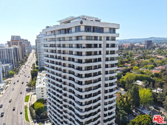 Building Photo - 10601 Wilshire Blvd