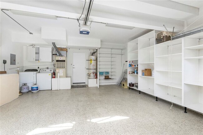 Building Photo - 134 Encantado Canyon