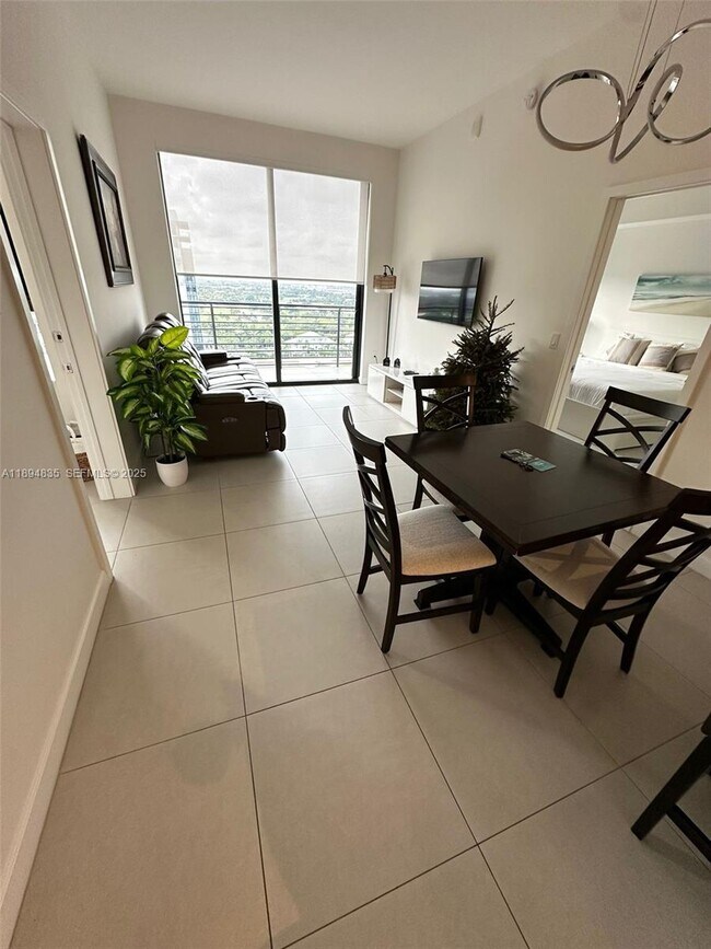 Building Photo - 5350 NW 84th Ave