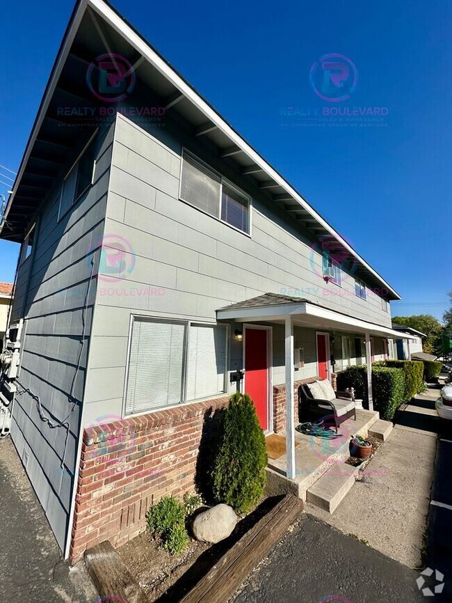 Building Photo - Delightful One-Bedroom + Office Near Idlew...