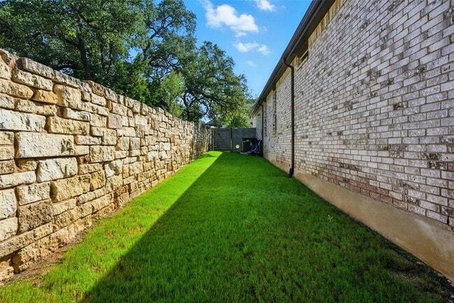 Building Photo - 104 Arrowhead Mound Rd