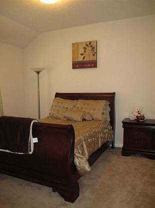 Building Photo - 6218 Menor Crest Dr