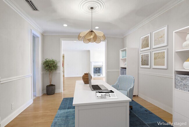 Building Photo - 7 Saranac Rd