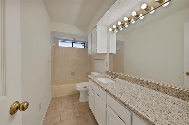 Building Photo - 4316 Hartford Dr