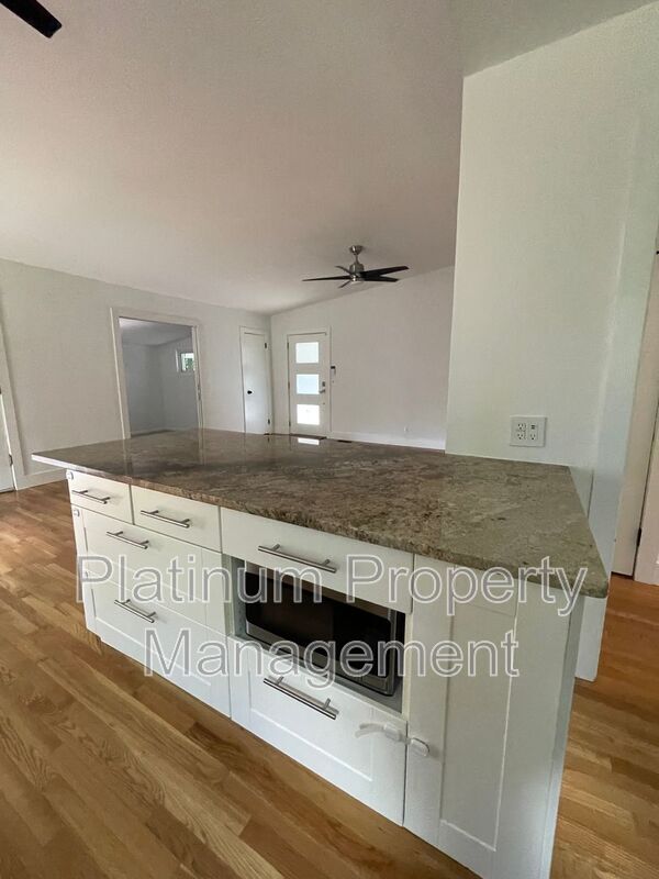 Building Photo - 3828 Donaldson Dr