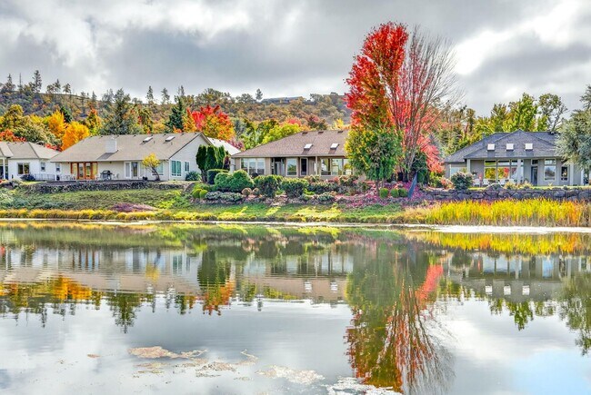 Building Photo - 460 Robert Trent Jones Blvd